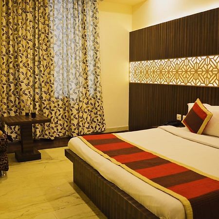 Hotel Goyal Palace Τζαϊπούρ Εξωτερικό φωτογραφία